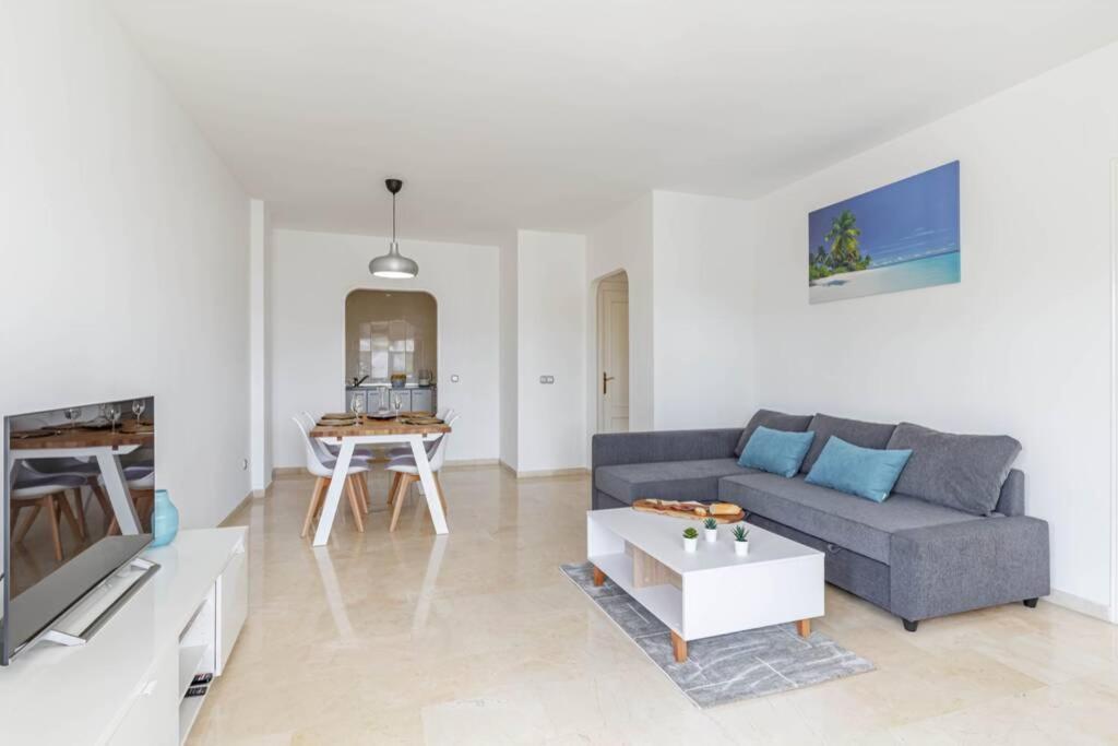 Stylish One Bed Apartment At Matchroom Country Club Fuengirola Buitenkant foto
