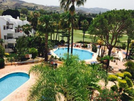 Stylish One Bed Apartment At Matchroom Country Club Fuengirola Buitenkant foto